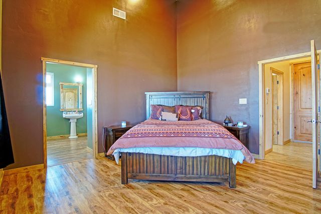 17 Tome Hill Road, Los Lunas, NM 87031