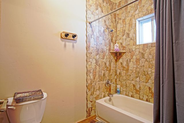 17 Tome Hill Road, Los Lunas, NM 87031