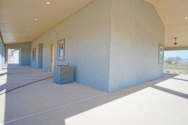 17 Tome Hill Road, Los Lunas, NM 87031