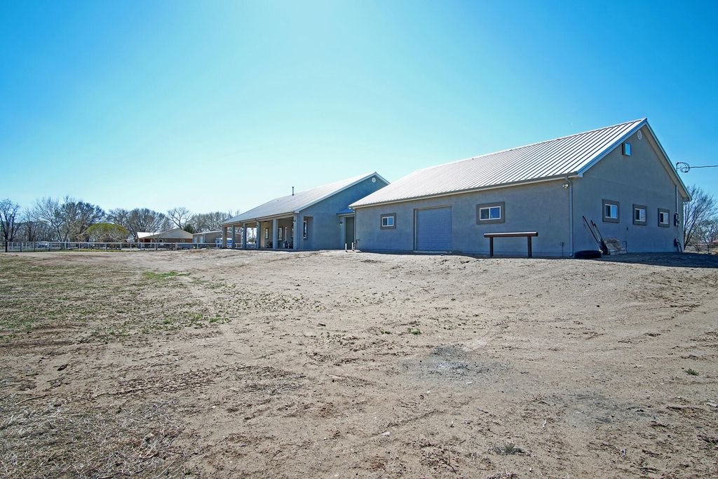 17 Tome Hill Road, Los Lunas, NM 87031