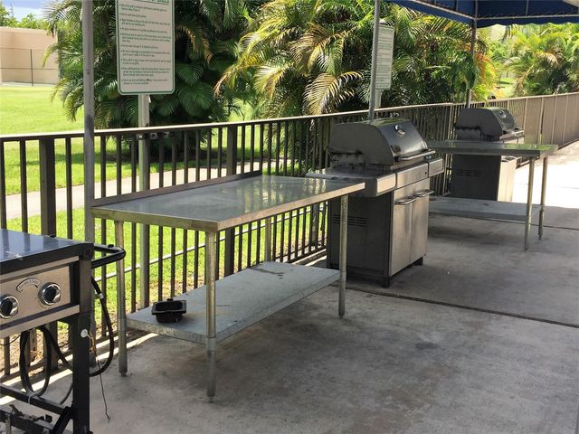 10111 NW 24th Place 105, Sunrise, FL 33322