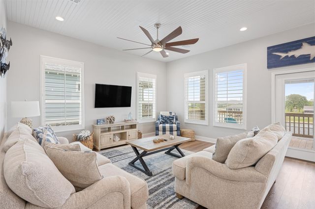 1900 Laguna Harbor Cove Boulevard, Port Bolivar, TX 77650
