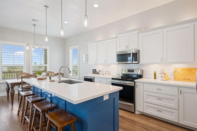 1900 Laguna Harbor Cove Boulevard, Port Bolivar, TX 77650