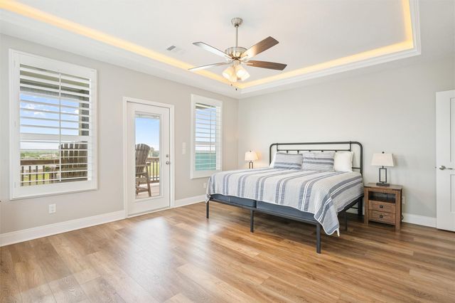 1900 Laguna Harbor Cove Boulevard, Port Bolivar, TX 77650