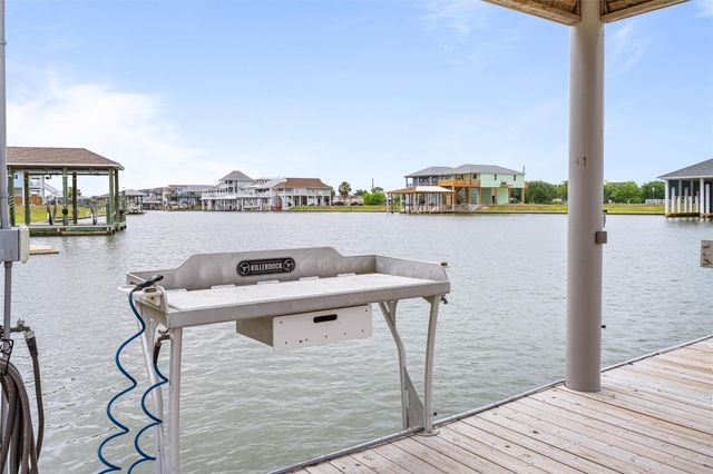 1900 Laguna Harbor Cove Boulevard, Port Bolivar, TX 77650