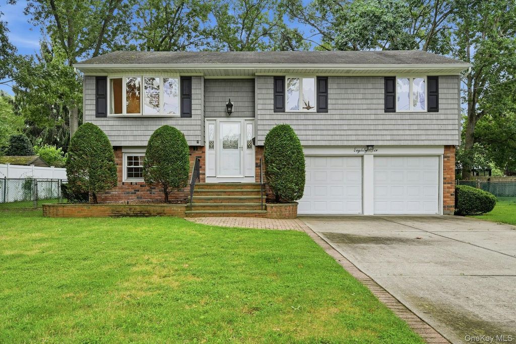 86 39th Street, Islip, NY 11751 — exterior