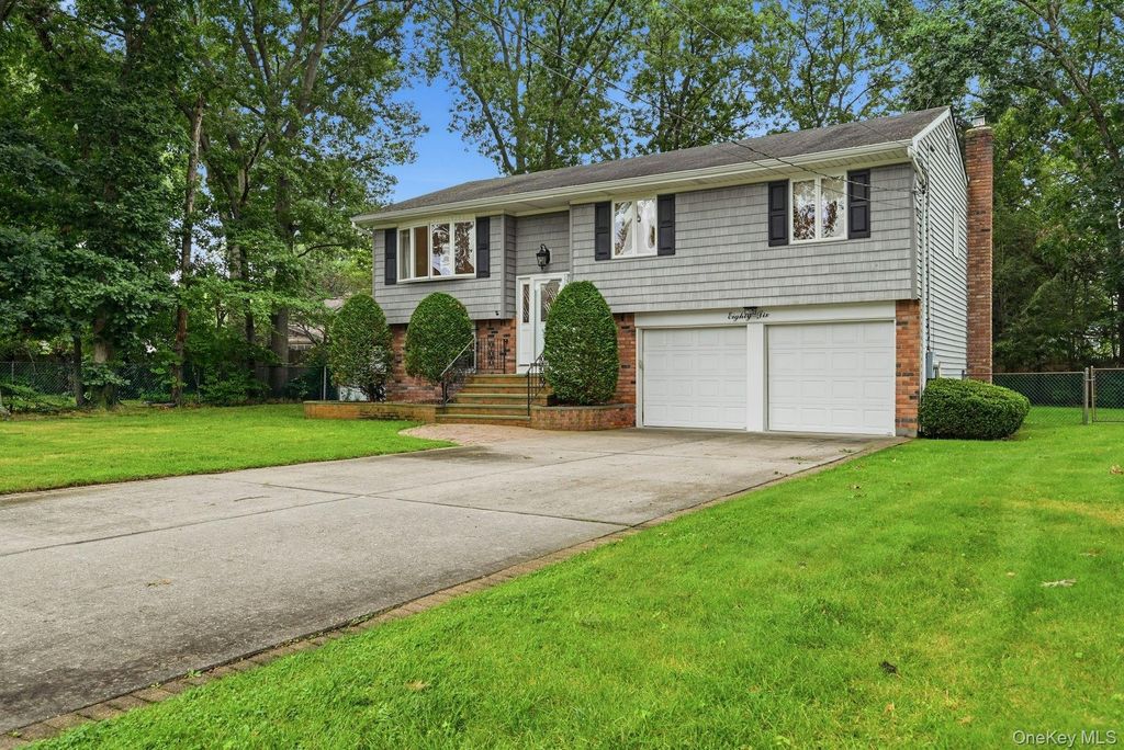 86 39th Street, Islip, NY 11751 — photo 2