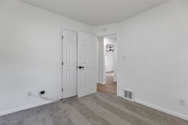67 Pierce Avenue, Cuyahoga Falls, OH 44221