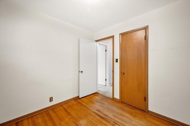 842 E Doty PLACE, Milwaukee, WI 53207