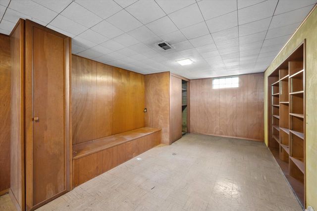 842 E Doty PLACE, Milwaukee, WI 53207
