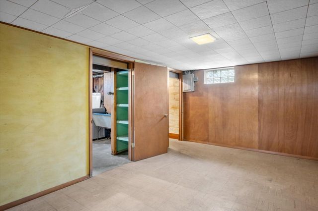 842 E Doty PLACE, Milwaukee, WI 53207