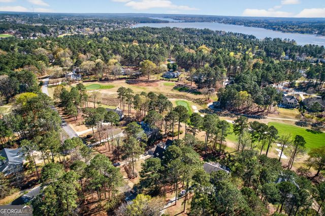 1811 Snug Harbor Drive, Greensboro, GA 30642