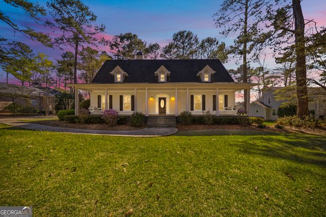 1811 Snug Harbor Drive, Greensboro, GA 30642