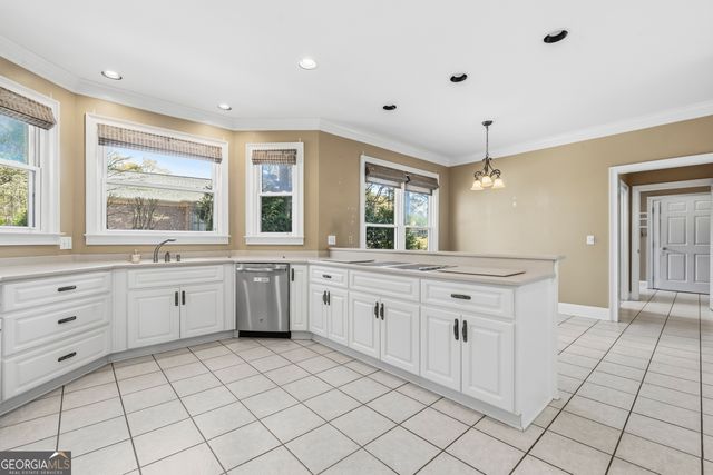1811 Snug Harbor Drive, Greensboro, GA 30642