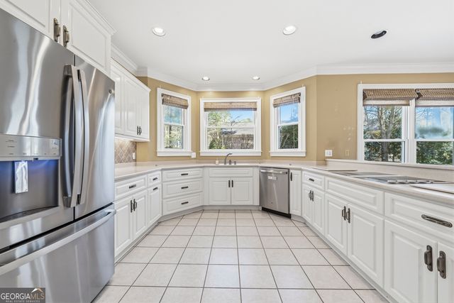 1811 Snug Harbor Drive, Greensboro, GA 30642