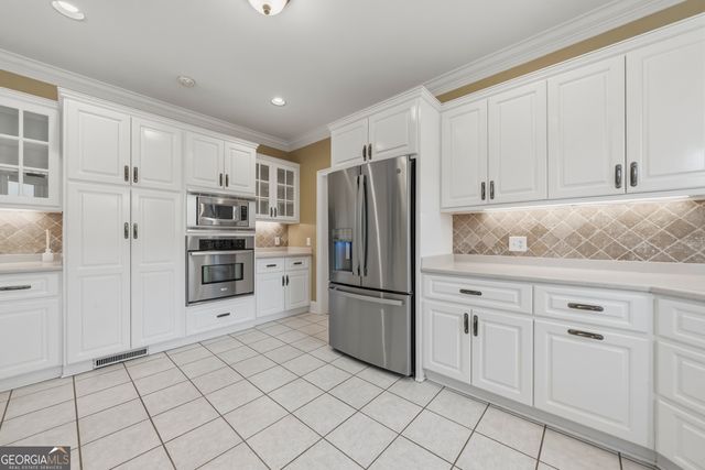 1811 Snug Harbor Drive, Greensboro, GA 30642