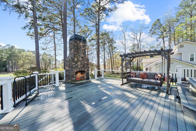 1811 Snug Harbor Drive, Greensboro, GA 30642