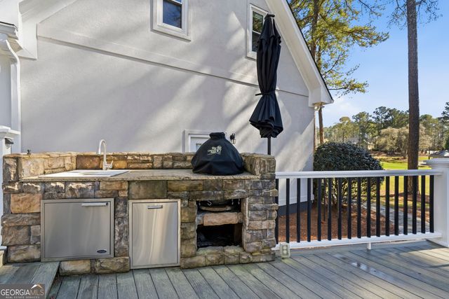 1811 Snug Harbor Drive, Greensboro, GA 30642