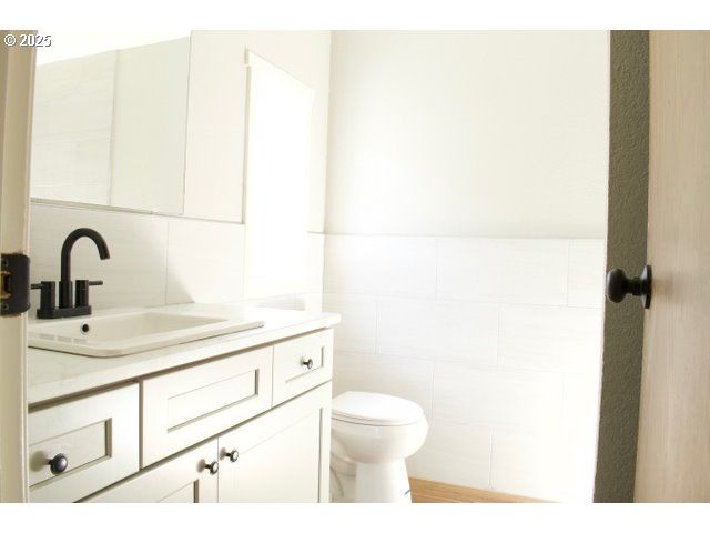 700 Ne 183RD Ave 7, Portland, OR 97230