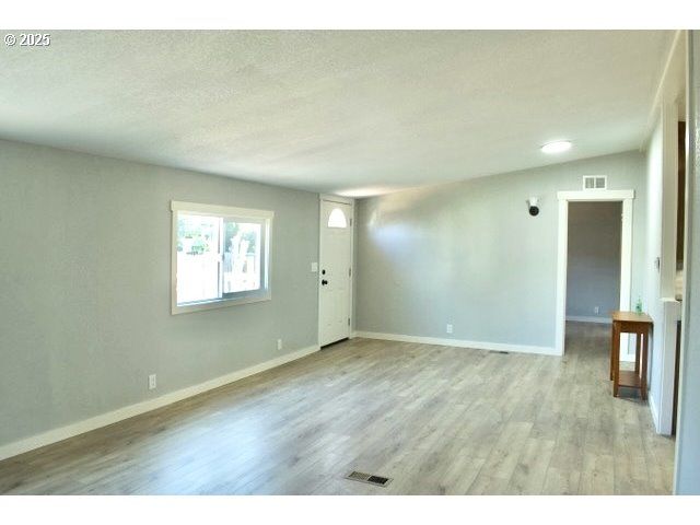 700 Ne 183RD Ave 7, Portland, OR 97230