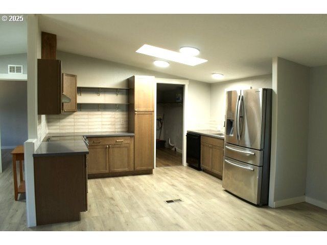 700 Ne 183RD Ave 7, Portland, OR 97230