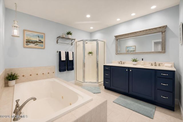 653 Neptune Avenue, Beachwood, NJ 08722