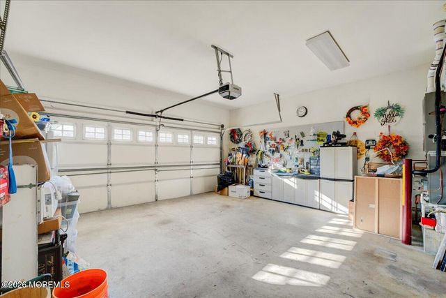 653 Neptune Avenue, Beachwood, NJ 08722