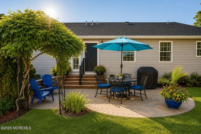 653 Neptune Avenue, Beachwood, NJ 08722