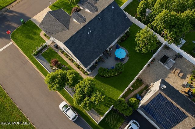 653 Neptune Avenue, Beachwood, NJ 08722