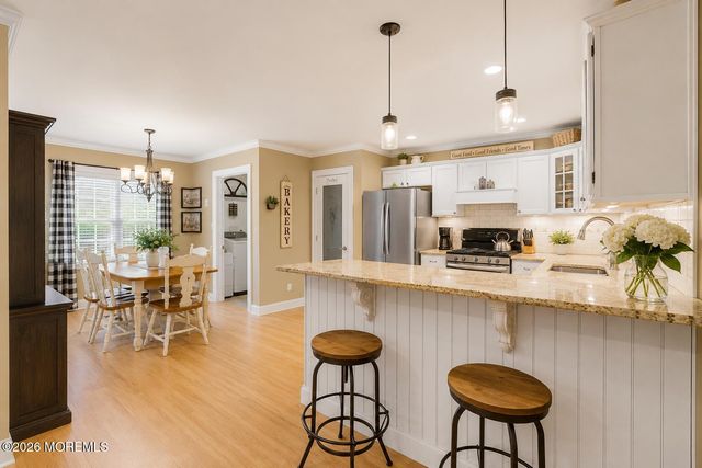 653 Neptune Avenue, Beachwood, NJ 08722