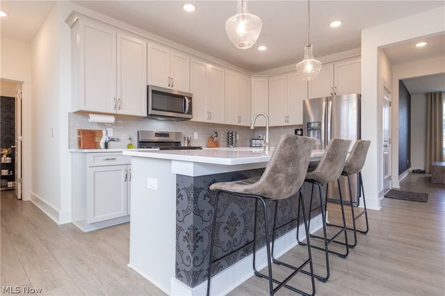 8810 Leatherleaf Drive, Columbia Station, OH 44028