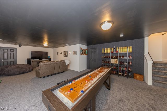 8810 Leatherleaf Drive, Columbia Station, OH 44028