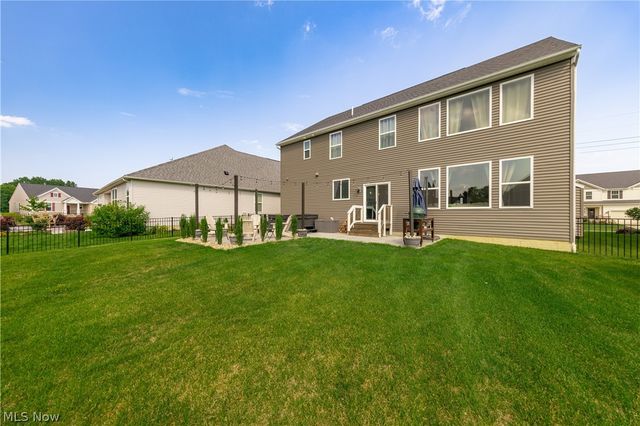 8810 Leatherleaf Drive, Columbia Station, OH 44028