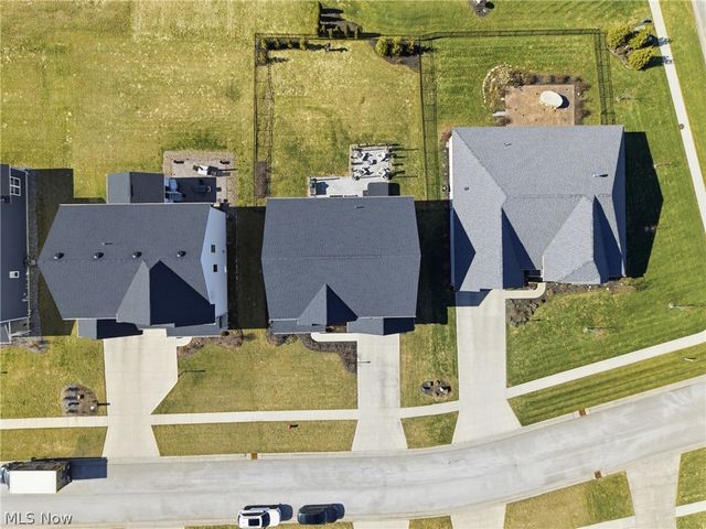 8810 Leatherleaf Drive, Columbia Station, OH 44028