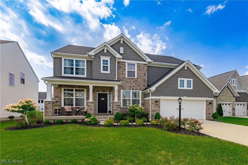 8810 Leatherleaf Drive, Columbia Station, OH 44028