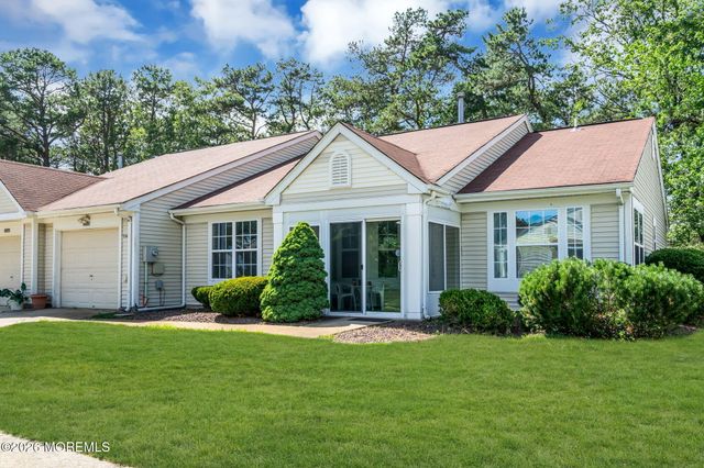 1206B Thornbury Lane, Manchester, NJ 08759