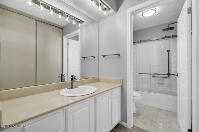 1206B Thornbury Lane, Manchester, NJ 08759
