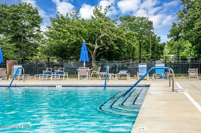 1206B Thornbury Lane, Manchester, NJ 08759