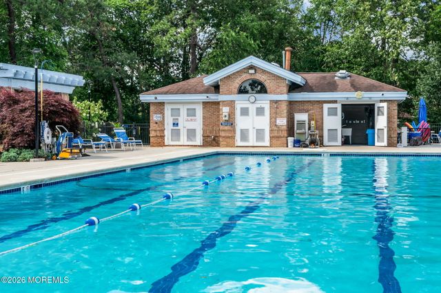 1206B Thornbury Lane, Manchester, NJ 08759