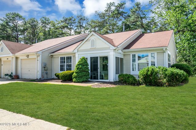 1206B Thornbury Lane, Manchester, NJ 08759