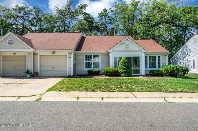 1206B Thornbury Lane, Manchester, NJ 08759