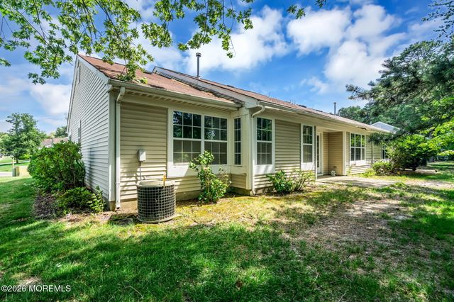 1206B Thornbury Lane, Manchester, NJ 08759