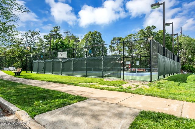 1206B Thornbury Lane, Manchester, NJ 08759