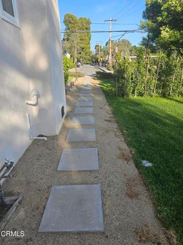 4731 Briggs Avenue, La Crescenta, CA 91214