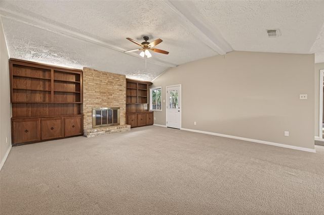 4215 Long Grove Drive, Seabrook, TX 77586