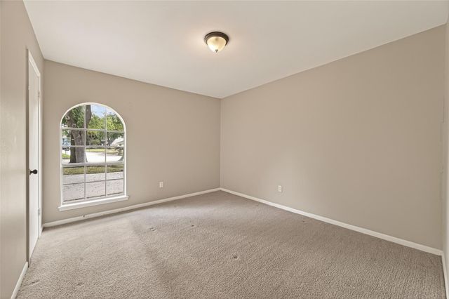 4215 Long Grove Drive, Seabrook, TX 77586