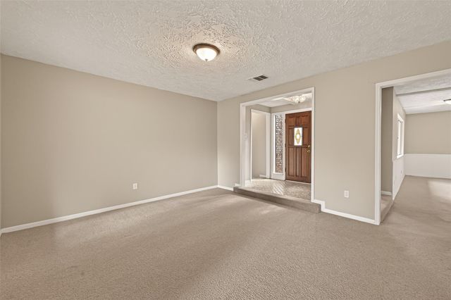 4215 Long Grove Drive, Seabrook, TX 77586