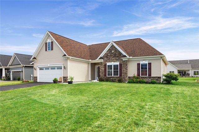 1459 Quail Creek Trail, Webster, NY 14580