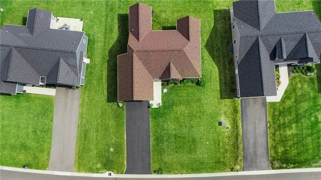 1459 Quail Creek Trail, Webster, NY 14580