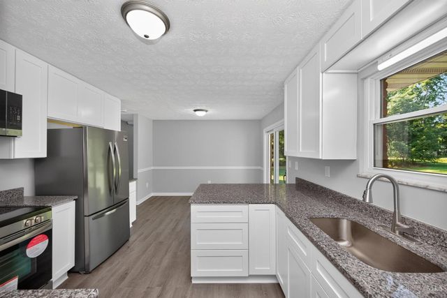 2598 McHenry Road, Goshen Twp, OH 45122